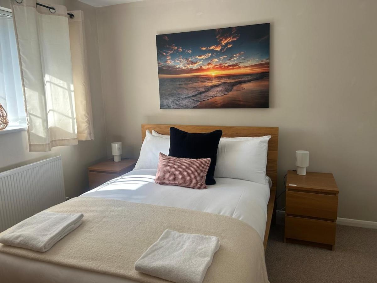 The Canal House Summer Getaway Centre Bay With Parking *