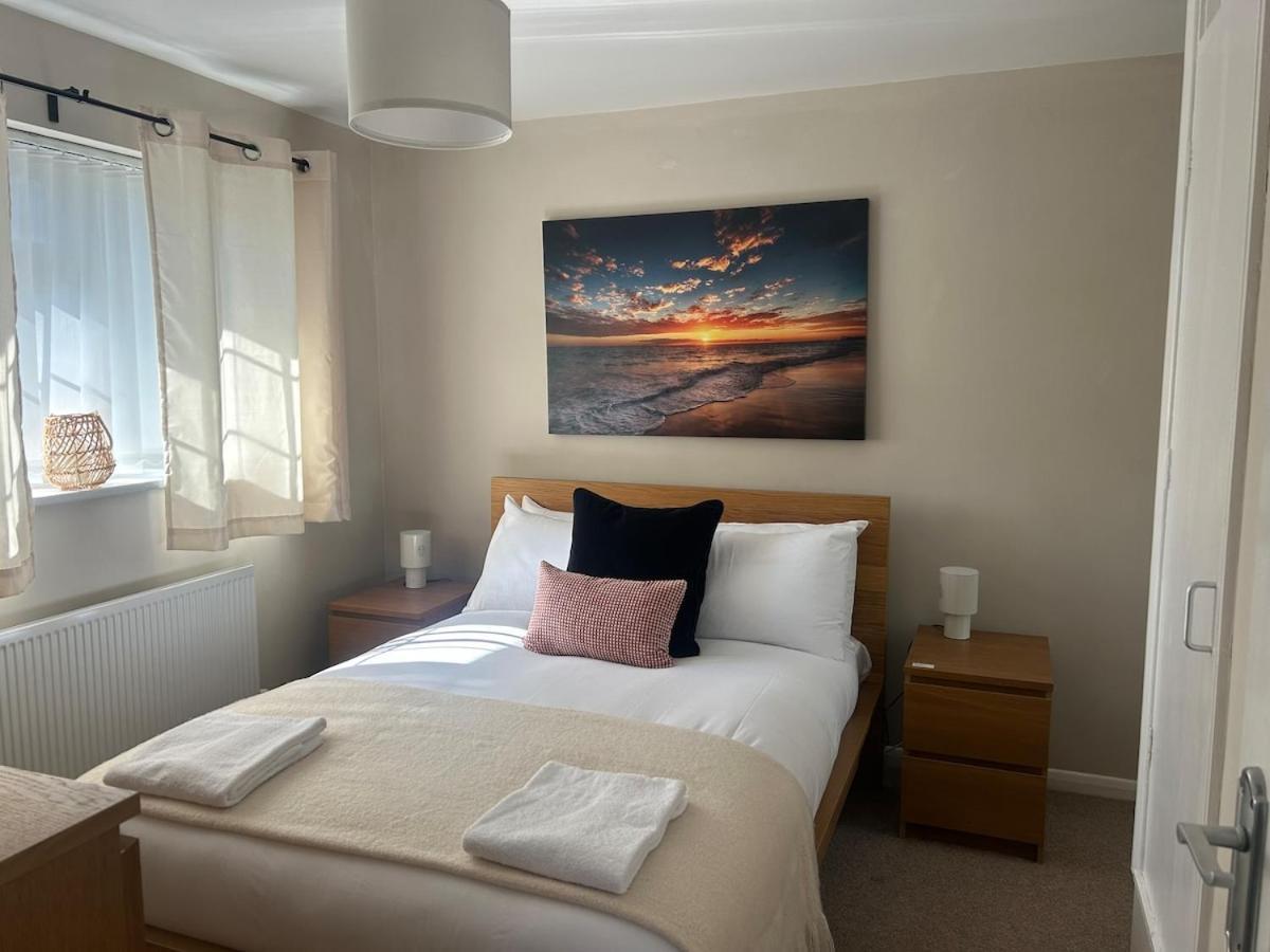 The Canal House Summer Getaway Centre Bay With Parking Cardiff